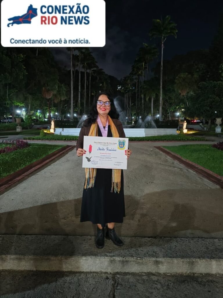 WhatsApp-Image-2025-10-24-at-14.26.134-768x1024 🎖️ Solenidade da ABRASCI celebra a Promulgação da Constituição Federal de 1988 com homenagens a personalidades de destaque