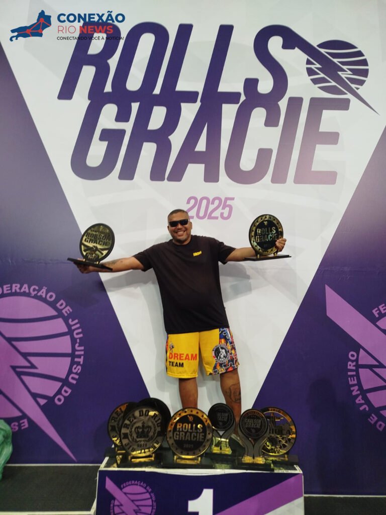 232e88cf-db84-416d-a5e5-6c4e3317c7fc-768x1024 OS CARAS DO CHARLIE BROWN